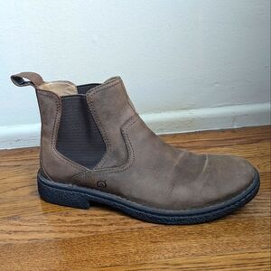 Born Aiden Brown Leather Chelsea Boots with Rubber Soles Size 9.5